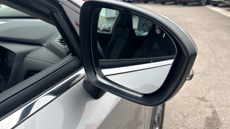 Nissan Qashqai 1.3 DiG-T MH Acenta Premium 5dr Petrol Hatchback